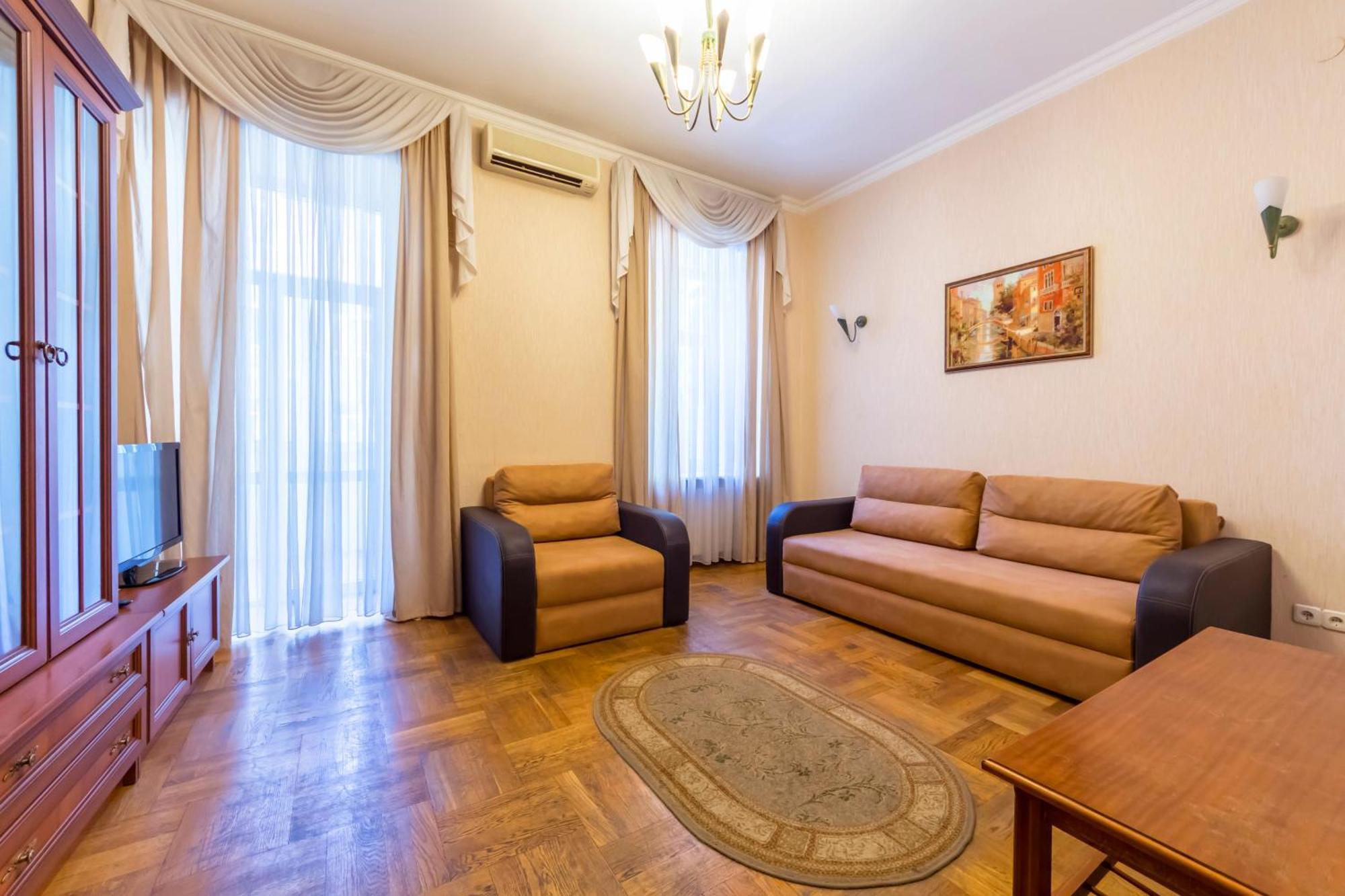 Apartments In The Center On Shota Rustaveli Kiev Ngoại thất bức ảnh